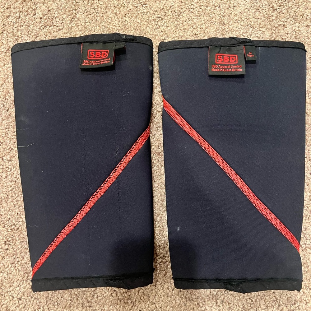 SBD Black and Red Knee Sleeves